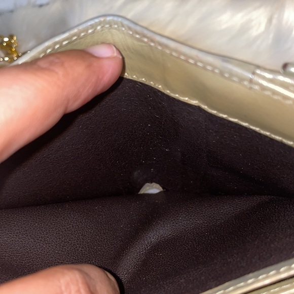 ❤️Authentic ❤️ Gucci compact wallets - Picture 8 of 15